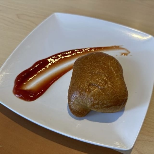 Seeni Sambol Bun.